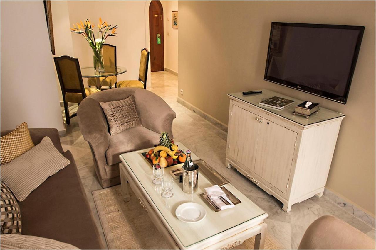 Hotel La Maison Blanche Tunis Exterior photo A living room in a suite at the Ritz-Carlton, Dubai